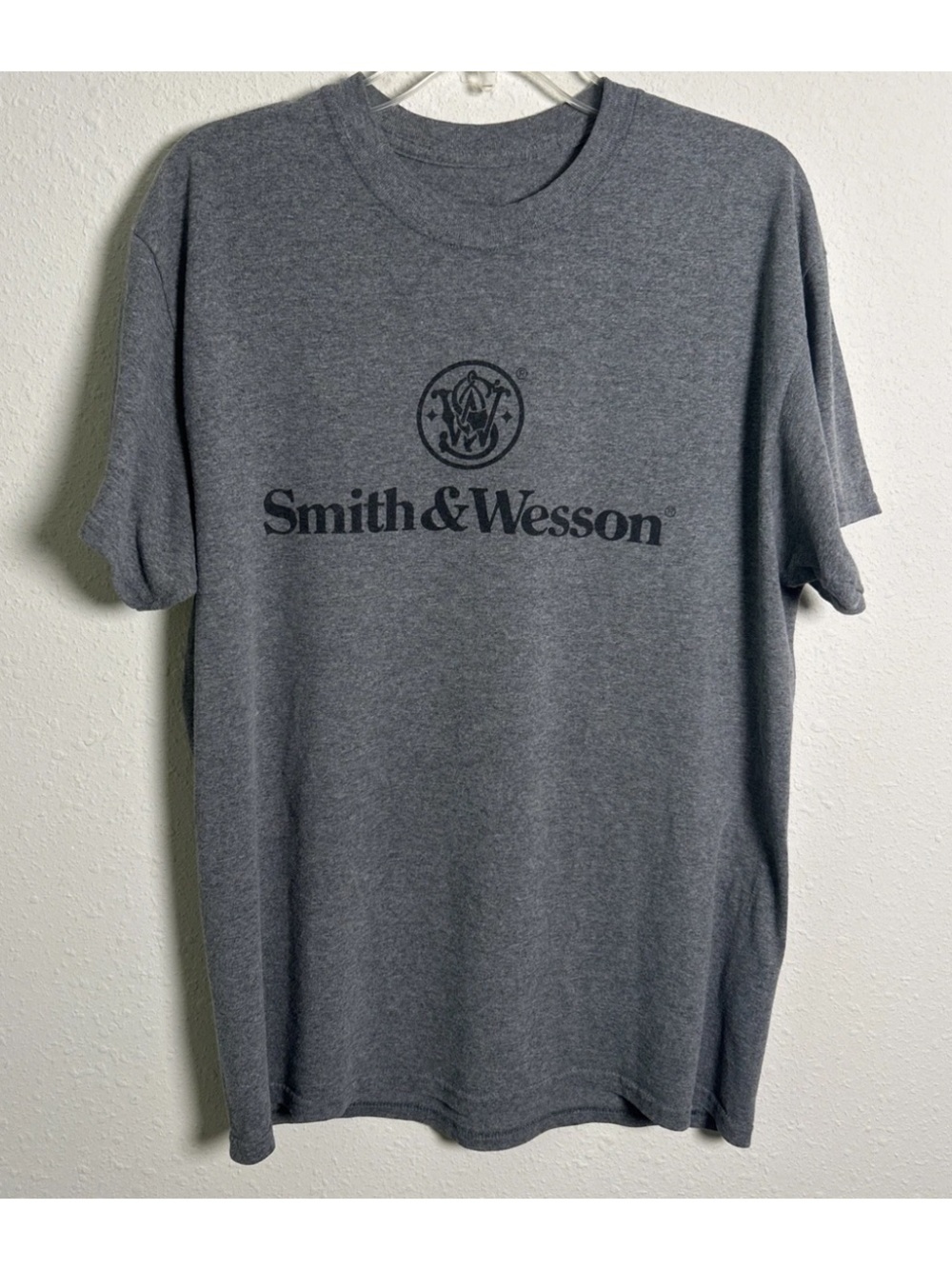 Smith And Wesson Gray T-Shirt Men’s Size Large Firearms America Classic